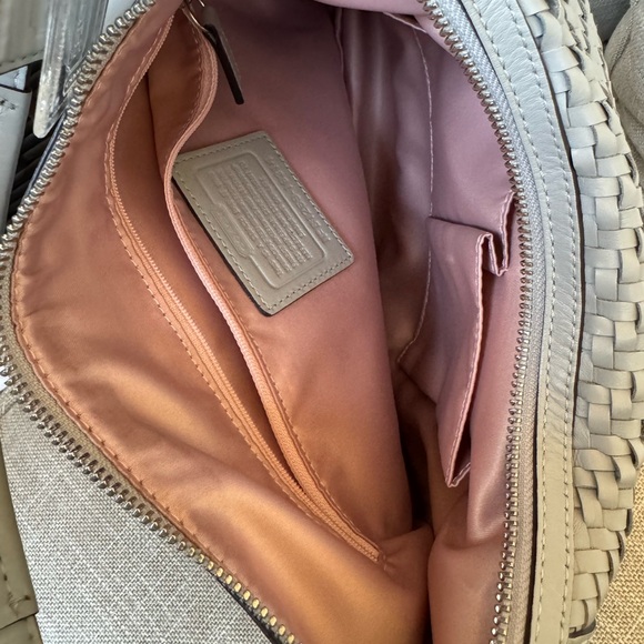 Coach Kristen Hobo shoulder bag woven leather like new - Picture 14 of 17